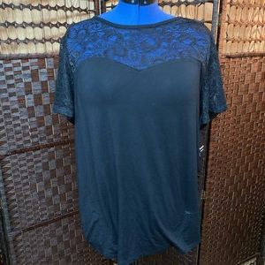 Torrid Black lace top NWT